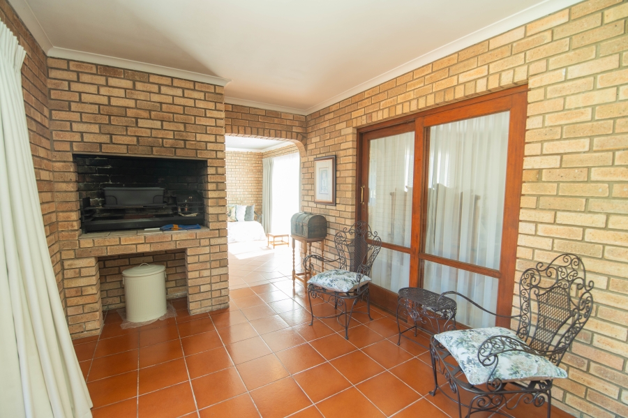 3 Bedroom Property for Sale in Summerstrand Eastern Cape